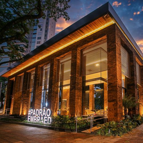 central de decorados embraed